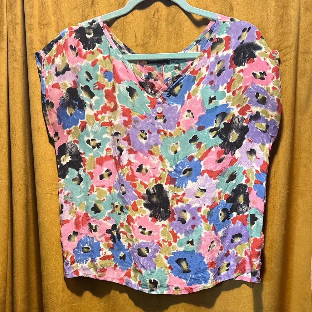 BDG 100% Silk Floral Cap-Sleeve V-Neck Top